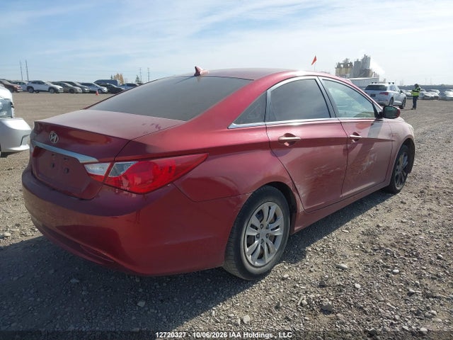 2011 Hyundai Sonata Gl მანქანა იყიდება აუქციონზე, vin: 5NPEB4AC8BH018543, აუქციონის ნომერი: 12720327