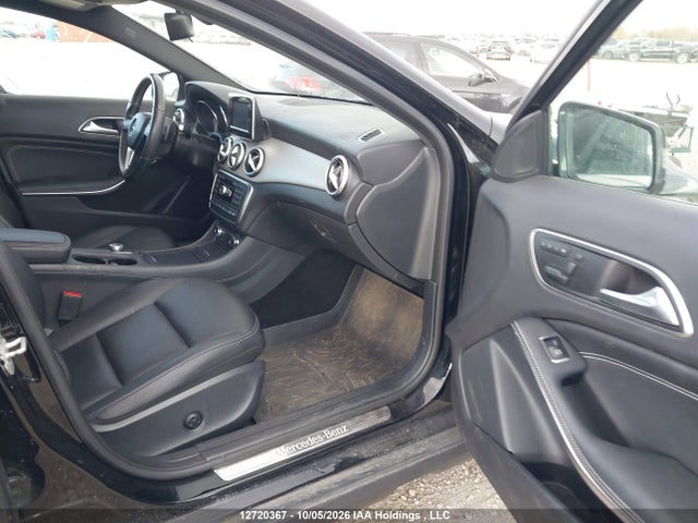 WDCTG4GB5FJ132885 Mercedes-Benz Gla 250 4matic
