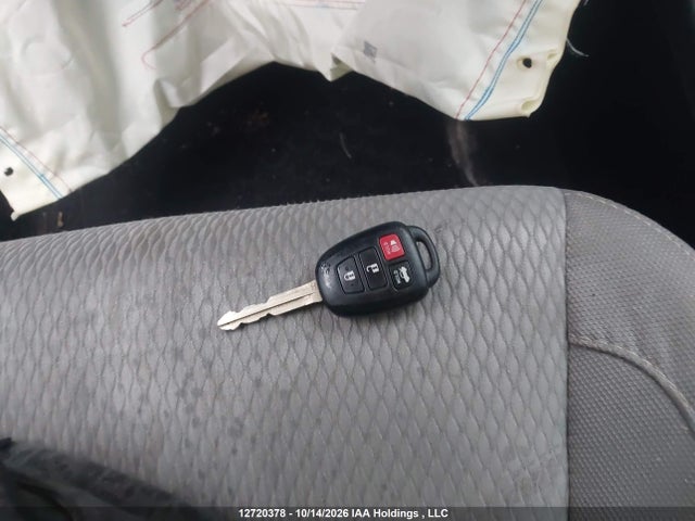2T1BURHE3GC531288 Toyota COROLLA LE