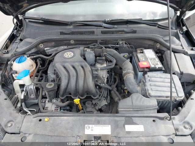 3VW2K7AJ2FM303898 Volkswagen JETTA SEDAN