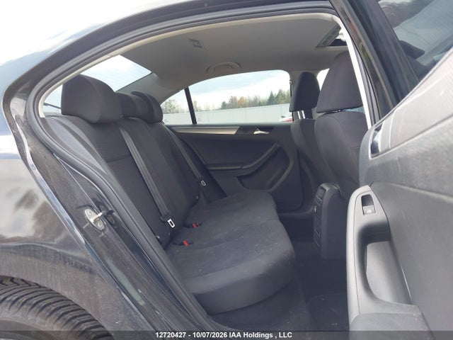 3VW2K7AJ2FM303898 Volkswagen JETTA SEDAN