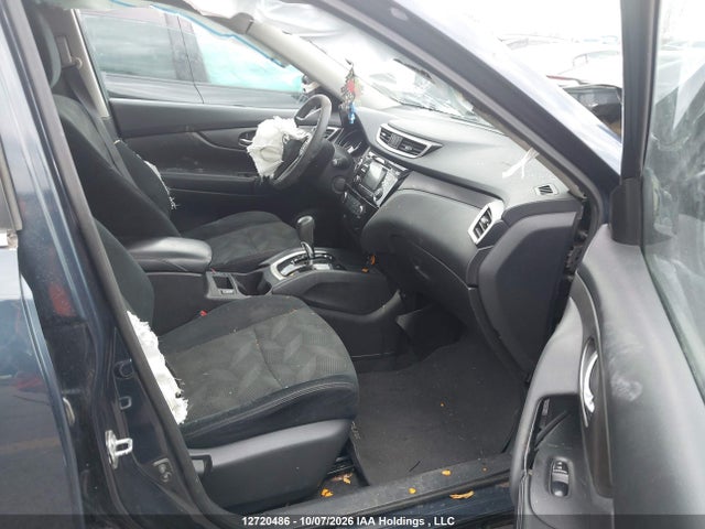 2015 Nissan Rogue Sv მანქანა იყიდება აუქციონზე, vin: 5N1AT2MV2FC890971, აუქციონის ნომერი: 12720486