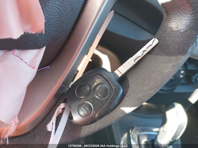2013 Ford Fiesta Se მანქანა იყიდება აუქციონზე, vin: 3FADP4BJ2DM211252, აუქციონის ნომერი: 12708266