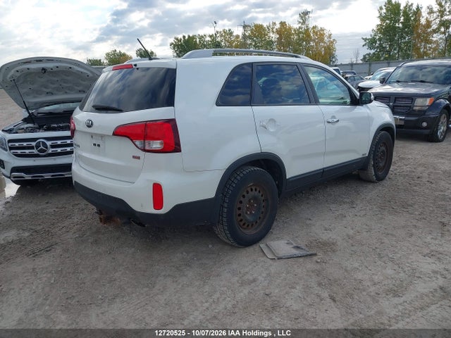 KIA Sorento Lx V6 2014 5XYKTDA72EG526117 Image 4