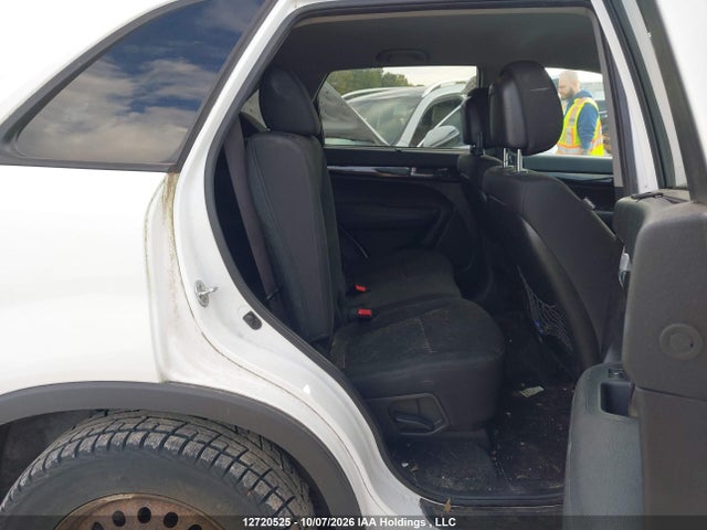 KIA Sorento Lx V6 2014 5XYKTDA72EG526117 Image 8