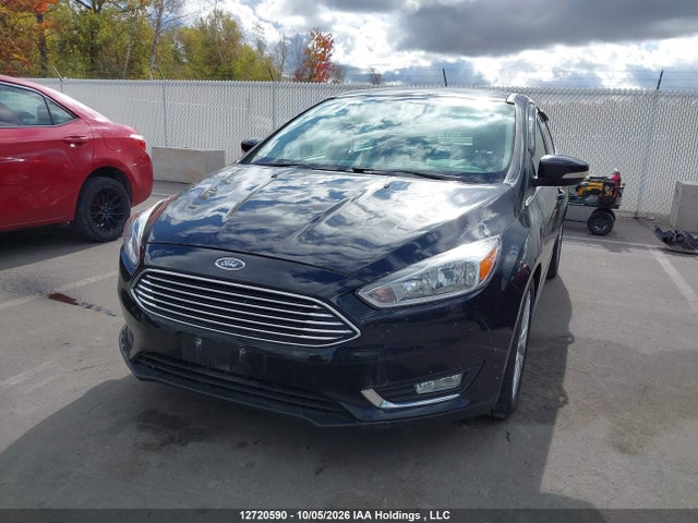 Ford Focus Titanium 2017 1FADP3J22HL320922 Image 2