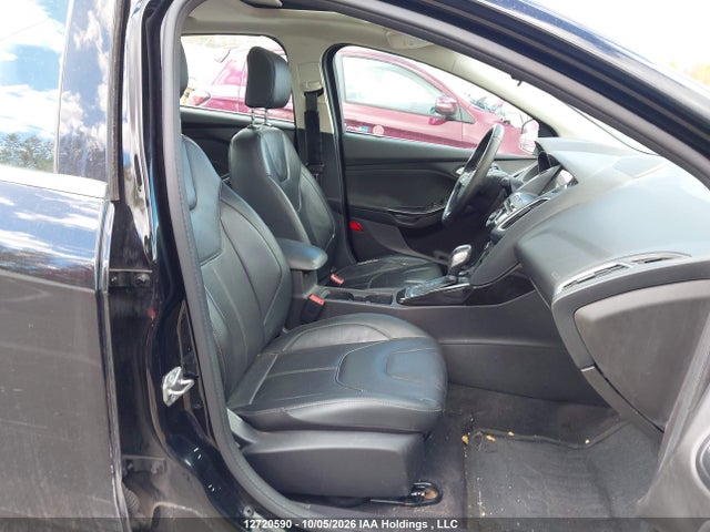 Ford Focus Titanium 2017 1FADP3J22HL320922 Image 5