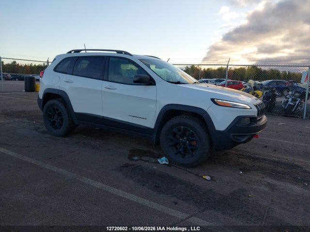 Продажа на аукционе авто 2016 Jeep Cherokee Trailhawk, vin: 1C4PJMBS2GW199903, номер лота: 12720602