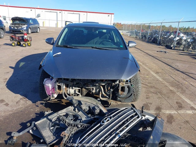 Продажа на аукционе авто 2017 Hyundai Elantra Se/value/limited, vin: KMHD84LF2HU171964, номер лота: 12720670