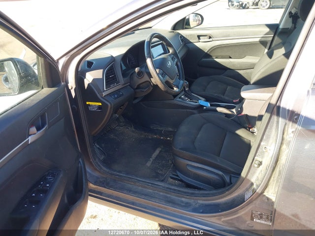 Продажа на аукционе авто 2017 Hyundai Elantra Se/value/limited, vin: KMHD84LF2HU171964, номер лота: 12720670