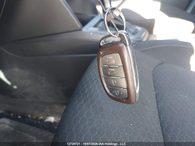 Продажа на аукционе авто 2019 Hyundai Elantra Preferred, vin: KMHD84LF1KU805448, номер лота: 12720721