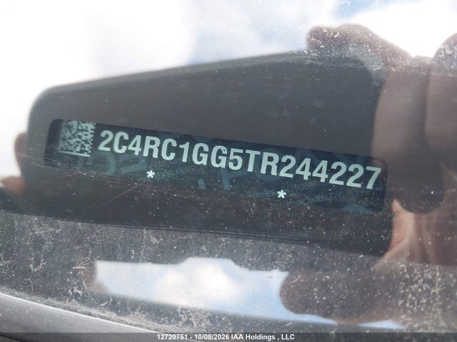 Chrysler Pacifica Limited 2026 2C4RC1GG5TR244227 Image 18