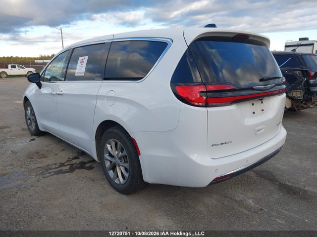 Chrysler Pacifica Limited 2026 2C4RC1GG5TR244227 Image 3