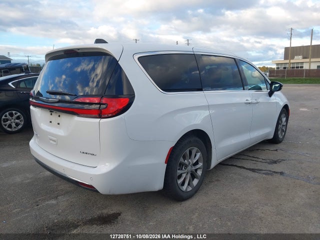 Chrysler Pacifica Limited 2026 2C4RC1GG5TR244227 Image 4