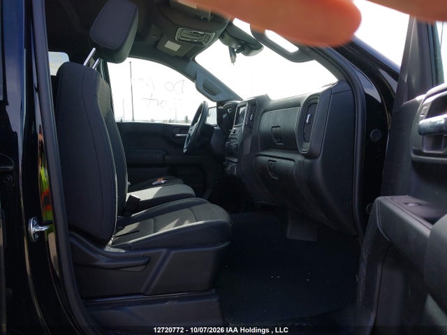 Продаж на аукціоні авто 2025 Chevrolet Silverado 1500 4wd Custom Trail Boss, vin: 3GCUKCED4SG378233, номер лоту: 12720772