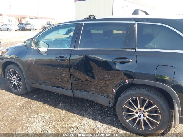 Продаж на аукціоні авто 2019 Toyota Highlander, vin: 5TDJZRFH3KS731842, номер лоту: 12720780