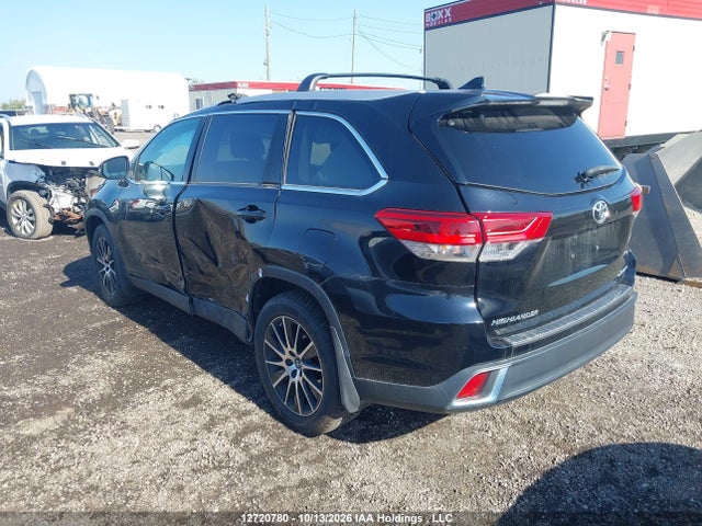 Продаж на аукціоні авто 2019 Toyota Highlander, vin: 5TDJZRFH3KS731842, номер лоту: 12720780