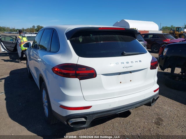 Auction sale of the 2016 Porsche Cayenne, vin: WP1AA2A29GKA38188, lot number: 12720848