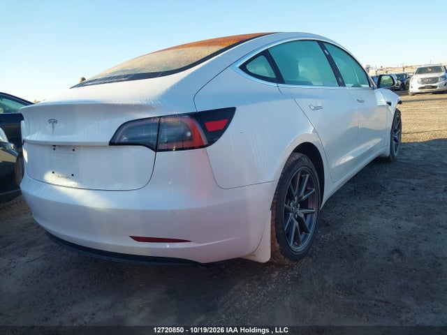 12720850 :رقم المزاد ، 5YJ3E1EA7JF023249 vin ، 2018 Tesla Model 3 Long Range/mid Range مزاد بيع