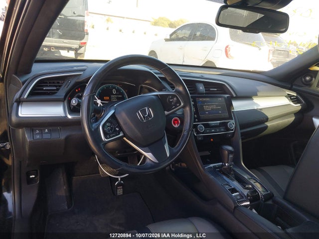 Honda Civic Touring 2018 2HGFC3B99JH451103 Image 17