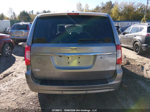 Продажа на аукционе авто 2015 Chrysler Town & Country S, vin: 2C4RC1HG2FR714734, номер лота: 12720913