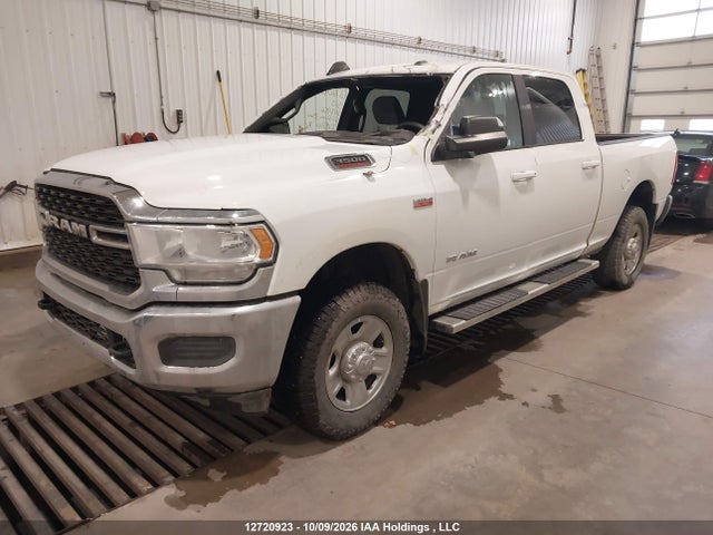 RAM 3500 Big Horn 2022 3C63R3DJ2NG243956 Image 2