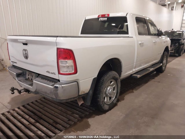RAM 3500 Big Horn 2022 3C63R3DJ2NG243956 Image 4