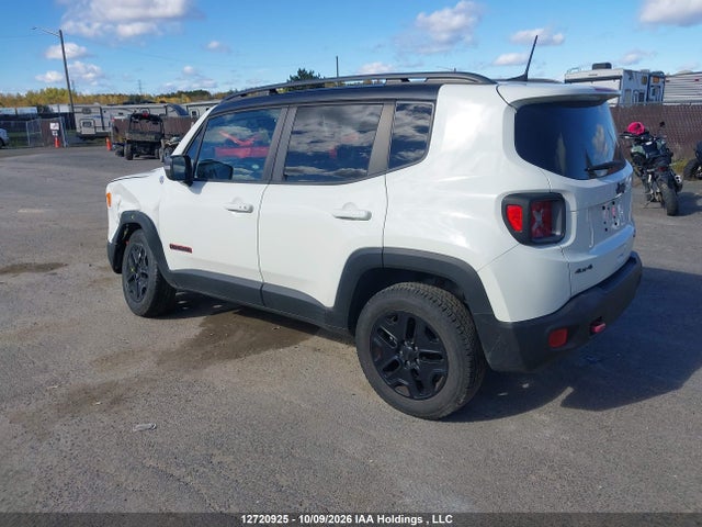 2018 Jeep Renegade Trailhawk მანქანა იყიდება აუქციონზე, vin: ZACCJBCB6JPH71724, აუქციონის ნომერი: 12720925