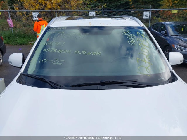 12720937 :رقم المزاد ، JA4JZ3AX2GZ605421 vin ، 2016 Mitsubishi Outlander Se مزاد بيع
