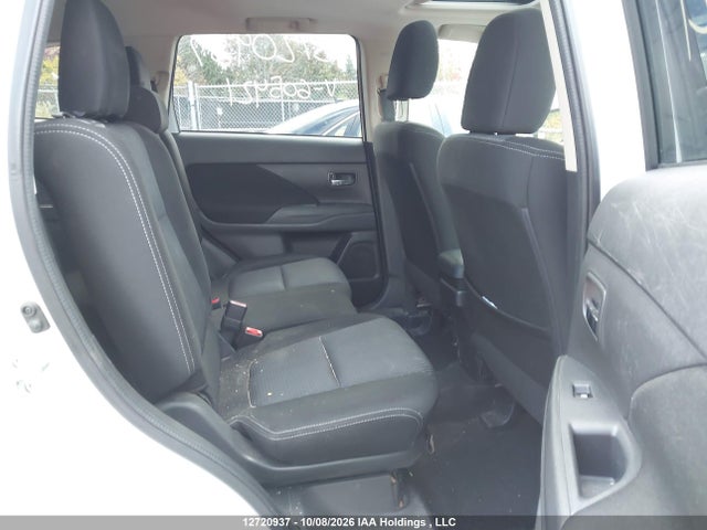 12720937 :رقم المزاد ، JA4JZ3AX2GZ605421 vin ، 2016 Mitsubishi Outlander Se مزاد بيع