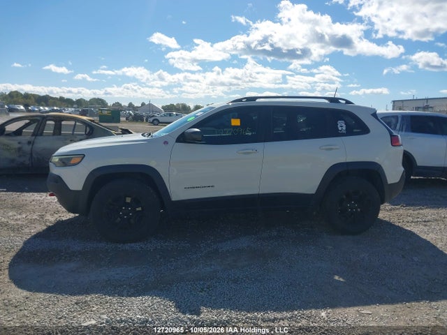 2019 Jeep Cherokee Trailhawk მანქანა იყიდება აუქციონზე, vin: 1C4PJMBX1KD147274, აუქციონის ნომერი: 12720965