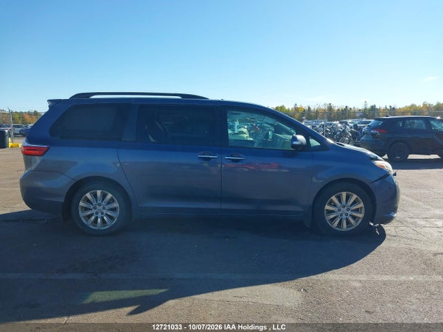 2015 Toyota Sienna Xle/limited მანქანა იყიდება აუქციონზე, vin: 5TDYK3DC2FS593515, აუქციონის ნომერი: 12721033