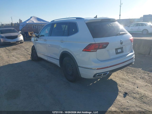 12721110 :رقم المزاد ، 3VV4B7AX7NM155909 vin ، 2022 Volkswagen Tiguan Sel R-line مزاد بيع