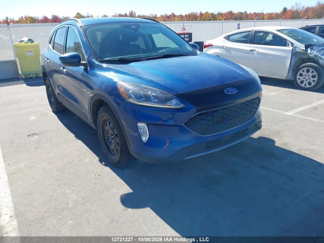 12721227 :رقم المزاد ، 1FMCU9CZ2NUB05697 vin ، 2022 Ford Escape Sel مزاد بيع