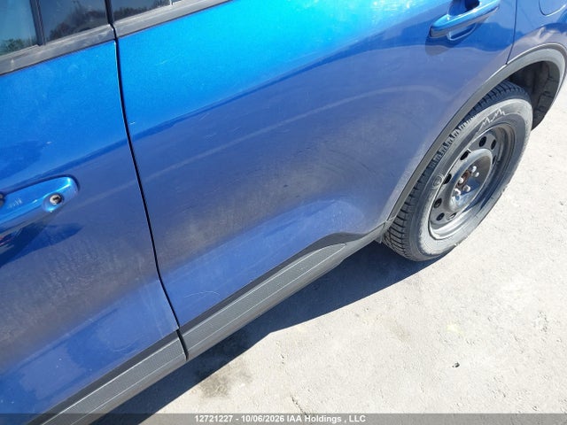 12721227 :رقم المزاد ، 1FMCU9CZ2NUB05697 vin ، 2022 Ford Escape Sel مزاد بيع