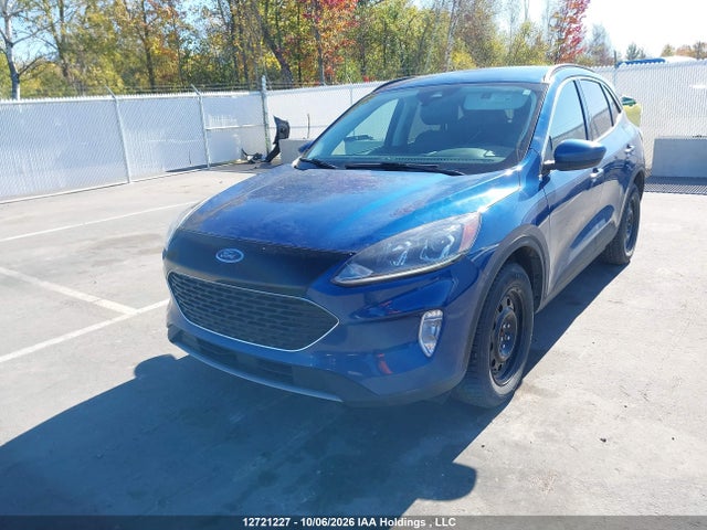12721227 :رقم المزاد ، 1FMCU9CZ2NUB05697 vin ، 2022 Ford Escape Sel مزاد بيع