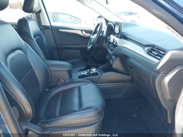 12721227 :رقم المزاد ، 1FMCU9CZ2NUB05697 vin ، 2022 Ford Escape Sel مزاد بيع