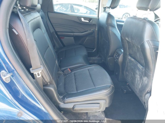 12721227 :رقم المزاد ، 1FMCU9CZ2NUB05697 vin ، 2022 Ford Escape Sel مزاد بيع