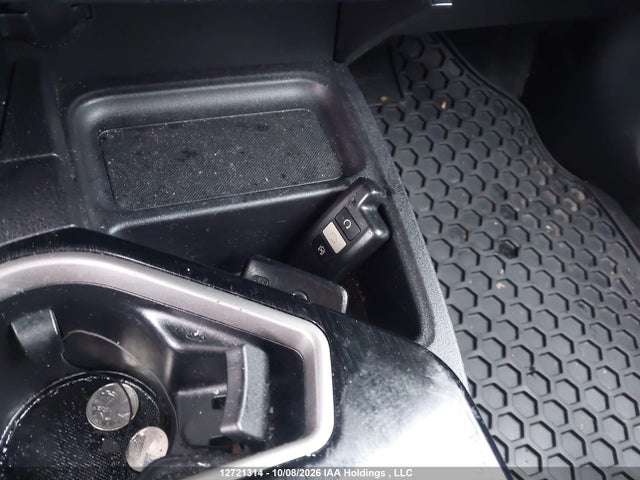 Toyota RAV4 2018 2T3DFREV7JW713628 Image 10