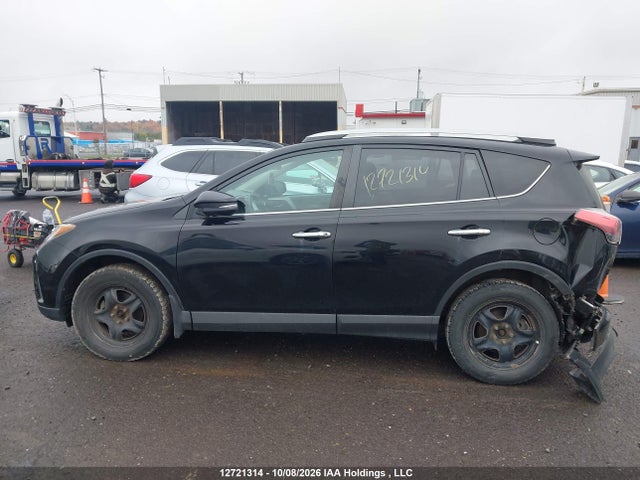 Toyota RAV4 2018 2T3DFREV7JW713628 Image 13