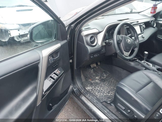 Toyota RAV4 2018 2T3DFREV7JW713628 Image 17
