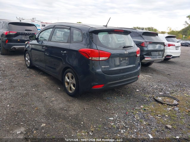 KIA Rondo 2015 KNAHT8A39F7122855 Image 3