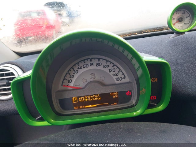 Smart Fortwo Electric Drive Passion 2014 WMEEJ9AA0EK780917 Image 16