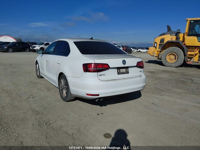 12721471 :رقم المزاد ، 3VWDB7AJ7HM300846 vin ، 2017 Volkswagen Jetta Wolfsburg Edition مزاد بيع