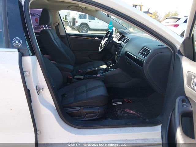 12721471 :رقم المزاد ، 3VWDB7AJ7HM300846 vin ، 2017 Volkswagen Jetta Wolfsburg Edition مزاد بيع