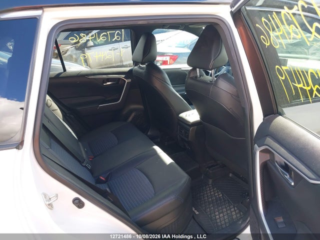 2T3RWRFV6MW124479 Toyota Rav4 Xle