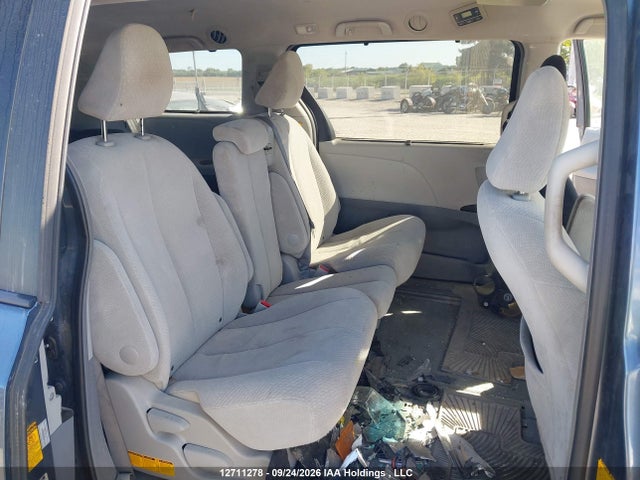 Продажа на аукционе авто 2013 Toyota Sienna Le, vin: 5TDKK3DC4DS343132, номер лота: 12711278