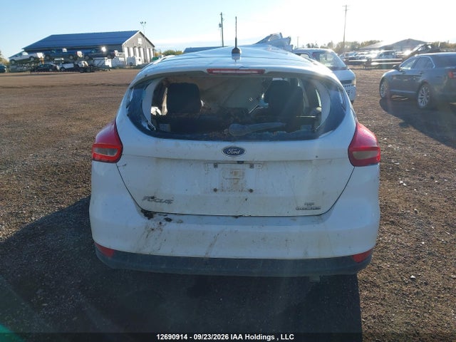 Ford FOCUS SE 2016 1FADP3K20GL400295 Image 14