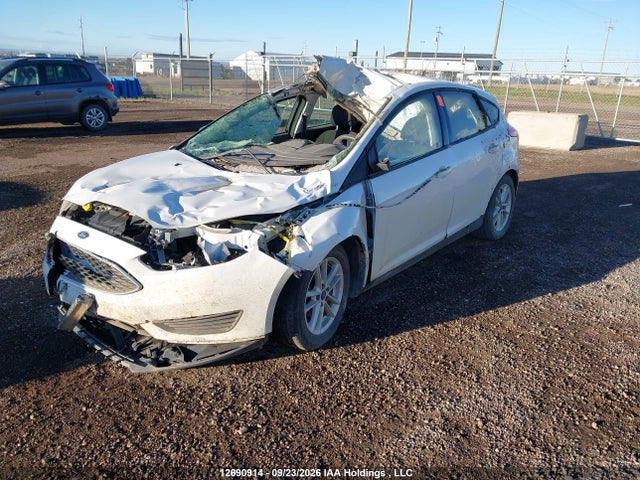 Ford FOCUS SE 2016 1FADP3K20GL400295 Image 2