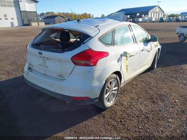 Ford FOCUS SE 2016 1FADP3K20GL400295 Image 4